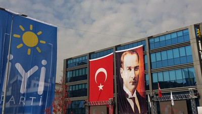 İYİ Partili üst düzey yöneticileri taşıyan araç kaza yaptı