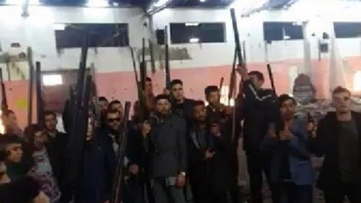 Pompalı tüfeklerle video çekip paylaşan 20 kişi gözaltına alındı