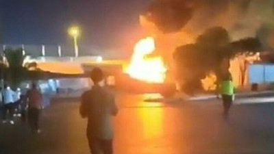 Sefere çıkmaya hazırlanan yolcu otobüsü terminalde yandı