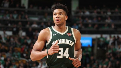 Yıldız basketbolcu Giannis Antetokounmpo'ya ırkçı saldırı