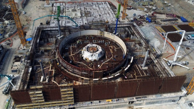 Akkuyu Nükleer Santral'de kule vinç devrildi: Yaralılar var