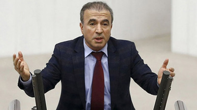 AKP'li Bostancı: Temsilci konusunda bir tek Twitter olumlu cevap vermedi