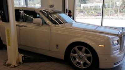 Ali Ağaoğlu'nun lüks aracını fareler kemirdi