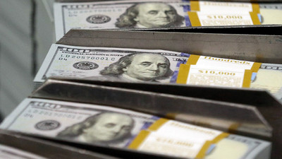 Kamu bankaları dolardaki yükselişi önlemek için 2 günde 2 milyar dolar sattı