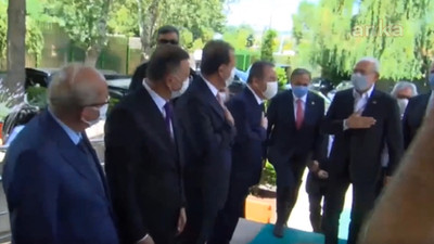 Kılıçdaroğlu, Büyükşehir Belediye Başkanları ile bir araya geldi