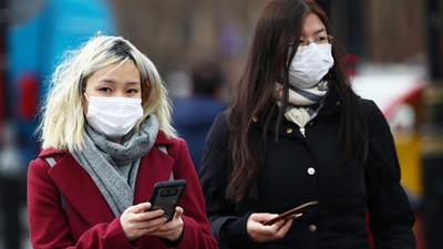 Uzmanların '120 bin kişi ölebilir' uyarısı yaptığı İngiltere'de maske zorunluluğu getirildi