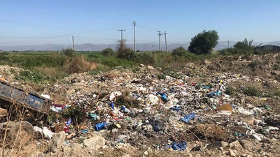 AKP'li belediye çöpleri ilçe girişine döktü