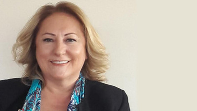 CHP Kadın Kolları Genel Başkan adayı Ayten Gülsever trafik kazası geçirdi