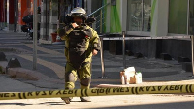 Kuryenin düşürdüğü kutu panik yarattı