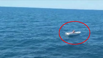 Motorsuz teknesiyle Marmara'nın ortasında bulundu: 3 gündür yardım bekliyorum