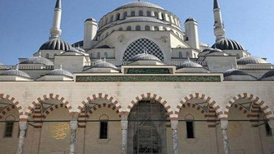 Yunanistan'da tarihi camiye saldırı: Restorasyon çalışmaları durduruldu