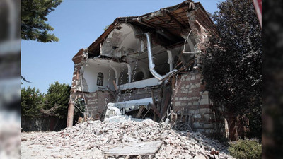 Bursa’daki Tarihi Özlüce Kilisesi bakımsızlıktan yıkıldı