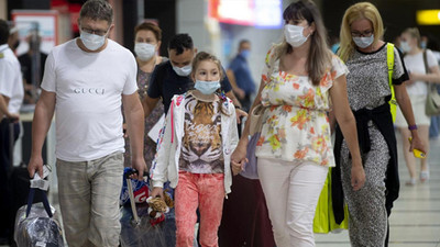 'Gelenlere test yapılmıyor; binlerce Rus turist, salgının patlamasına neden olacak'