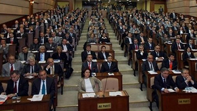 İBB'nin satış taleplerini engelleyen AKP, kendi belediyelerindeki arsa satışlarına tam gaz devam ediyor