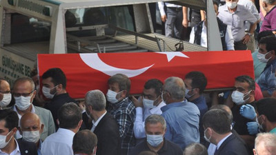 Koronavirüsten ölen İSTAÇ Genel Müdürü Mustafa Canlı, toprağa verildi 