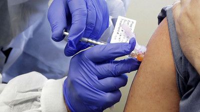 Oxford Üniversitesi'nin koronavirüs aşı çalışmasının neden durdurulduğu belli oldu