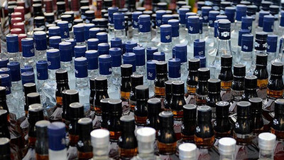 İzmir'de operasyon: 46 litre sahte içki ele geçirildi 