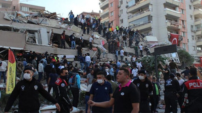 Rıza Bey Apartmanı'ndan bir kadın sağ olarak çıkartıldı