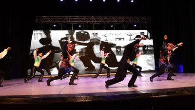 Atatürk'e 'zeybekli' anma