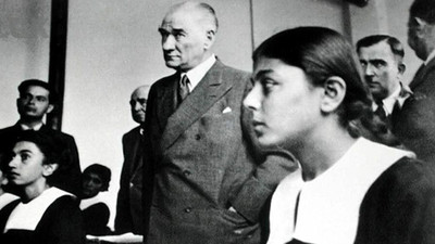 Atatürk'le çekilen fotoğrafıyla hafızalara kazınan Remziye Tatlı hayatını kaybetti