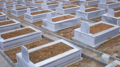 Büyükşehirler mezar kente dönüşüyor: 5 bin yeni mezar ihalesi