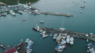Depremin ardından tsunaminin vurduğu Sığacık'ta polislerin uyarısı hayat kurtardı