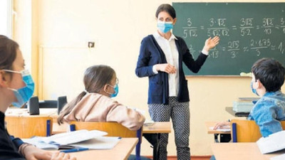 'Korona testi pozitif çıkan öğretmenler okulda çalışmaya devam ediyor'