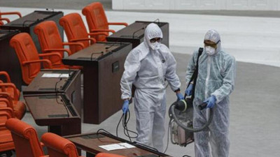 Meclis'teki COVİD-19 yasağı uzatıldı