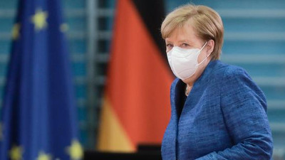 Merkel'in kullandığı koronavirüs maskesi sahte çıktı