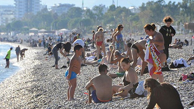 Yasağa saatler kala denize akın ettiler