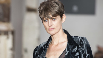 90'lara damga vuran ünlü model evinde ölü bulundu