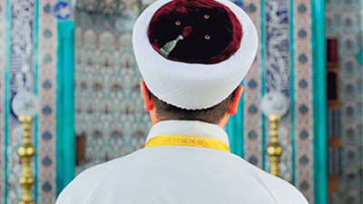 "Pamuk yerine rakı şişesi tıkacağız" diyen imam, sendika şube başkanı oldu