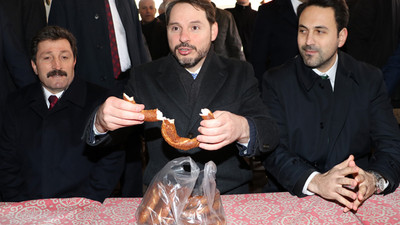 Berat Albayrak'ın 2 bakan yardımcısı görevden alındı