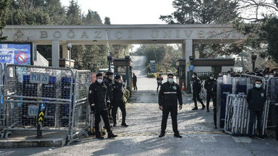 Boğaziçi Üniversitesi'nde polislerden TOMA’lı barikat