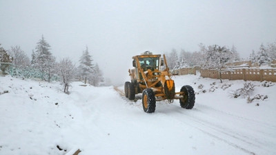 Elazığ’da kar 88 köy yolunu kapattı