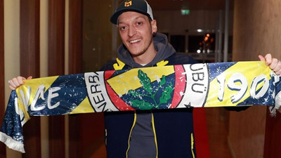 Fenerbahçe, Mesut Özil'i KAP'a bildirdi