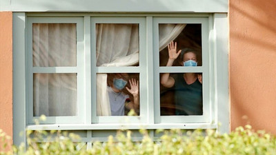 İngiltere’de hükümet kararı: Karantinaya girene 500 sterlin