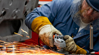 İşçiler isyan etti: Bizim aylık ücretimiz onların saatlik gideri