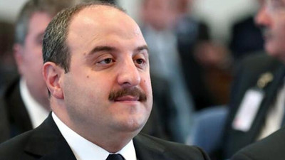 Bakan Varank öğrencilere 'akıl' verdi: Örgütlerin ve hocaların sizi zehirlemesine izin vermeyin