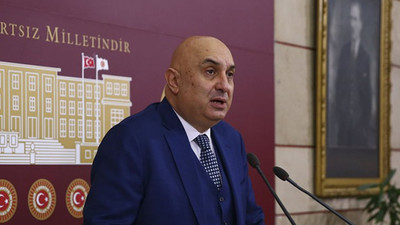 CHP'li Engin Özkoç'tan AKP'li Özlem Zengin hakkında paylaşıma tepki