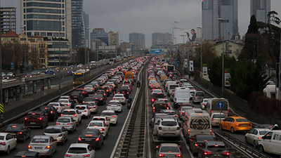 İstanbul'da kısıtlama öncesi trafik yoğunluğu