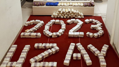 Polis eroinle, 'Uzay 2023' yazdı