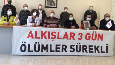 'Sağlık çalışanları ölmeye devam ediyor'