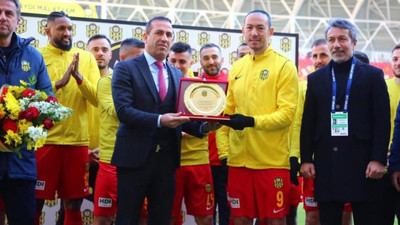 Umut Bulut, Fenerbahçe efsanesinin rekorunu kırdı