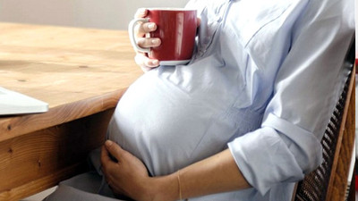 Uzmanlar uyardı: Hamileyken kahve içmenin bebeğe zararı belli oldu