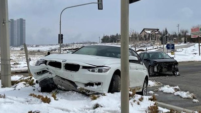 AKP'li Milletvekili lüks otomobiliyle kaza yaptı