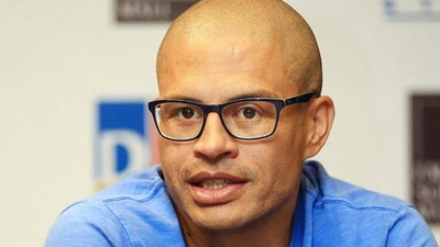 Alex de Souza'nın teknik direktörlük kariyeri başlıyor