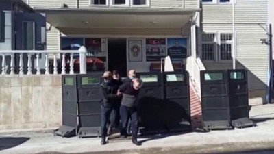 FETÖ firarisi evdeki gizli bölmede yakalandı