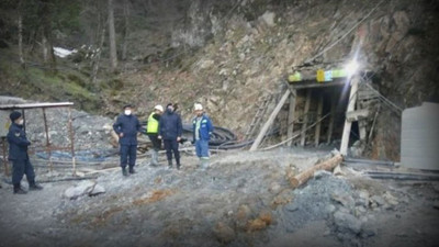 Göçük altında kalan maden işçisine ulaşılamıyor