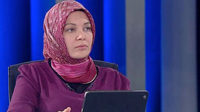 Hilal Kaplan kendini okuyanları 'geri zekalı' ilan etti